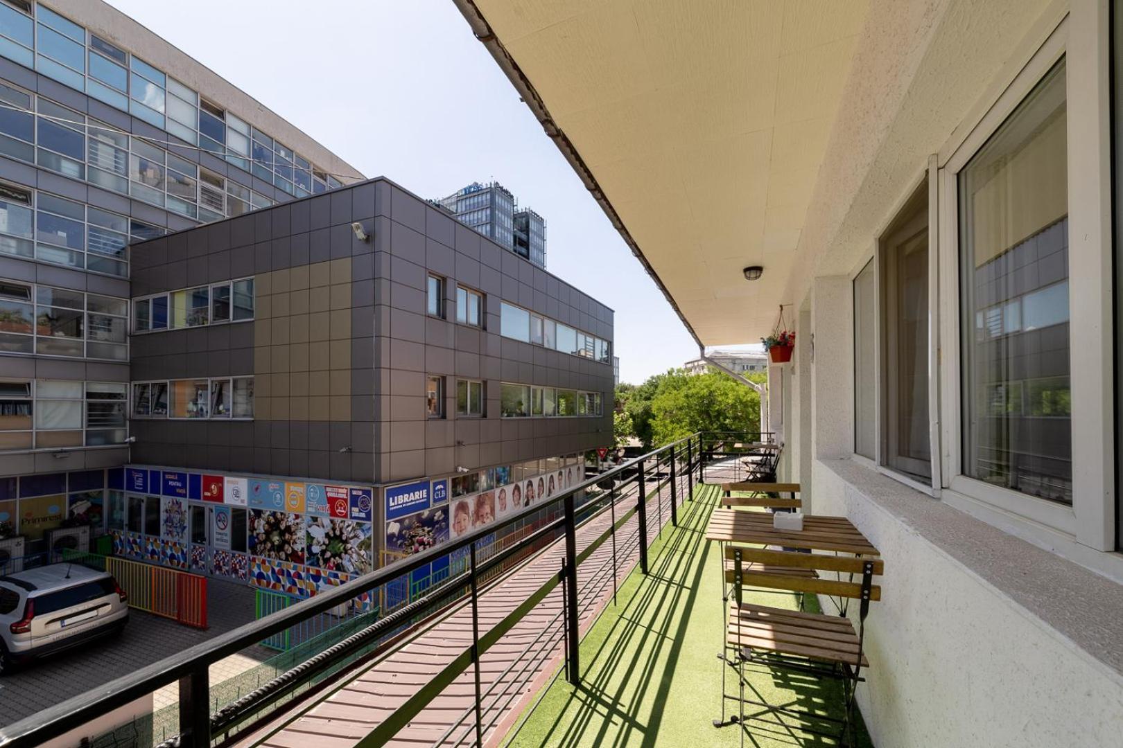 Downtown Victoria Studios By Citybookings Bucarest Exterior foto